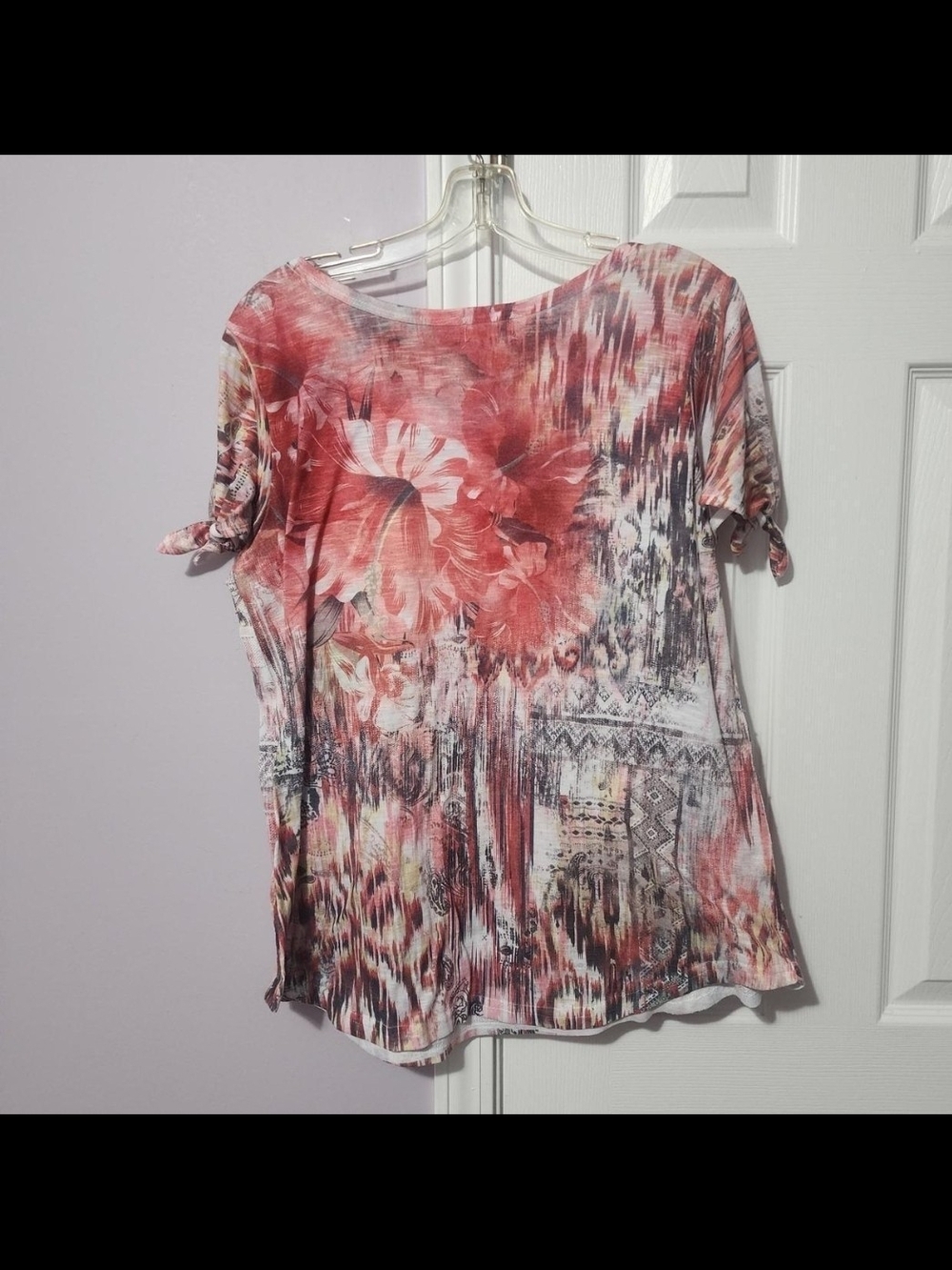 Time and Tru Coral Floral Tie-Sleeve Short Sleeve Top - Picture 3 of 5
